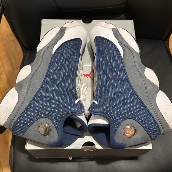 Jordan Retro 13 - Flint (2020)
USED - Picture 7 of 7